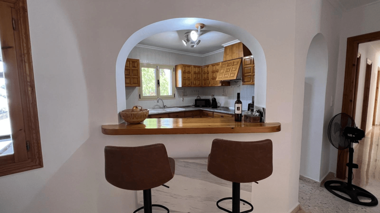 Villa mit 3 Schlafzimmern, 2 Badezimmer, Schwimmbad, Garten und vielem mehr.