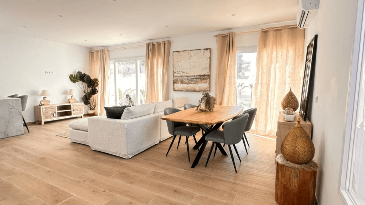 VERKAUF EINER FREISTEHENDEN VILLA, HOHER BAU, NEUBAU, IN VERGEL