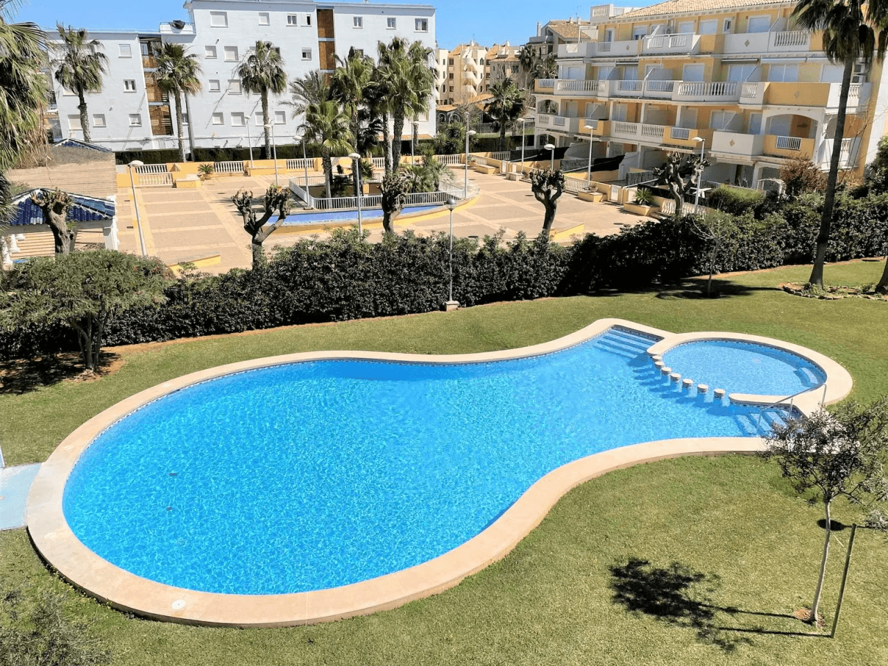 Alquiler. Apartamento à Denia