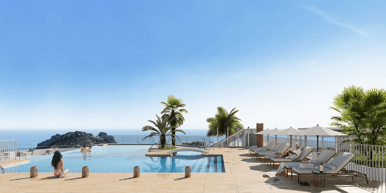 Suberbes appartements avec 3 chambres à coucher, climatisation, espace de stationnement privé, piscine communautaire et vue sur la mer