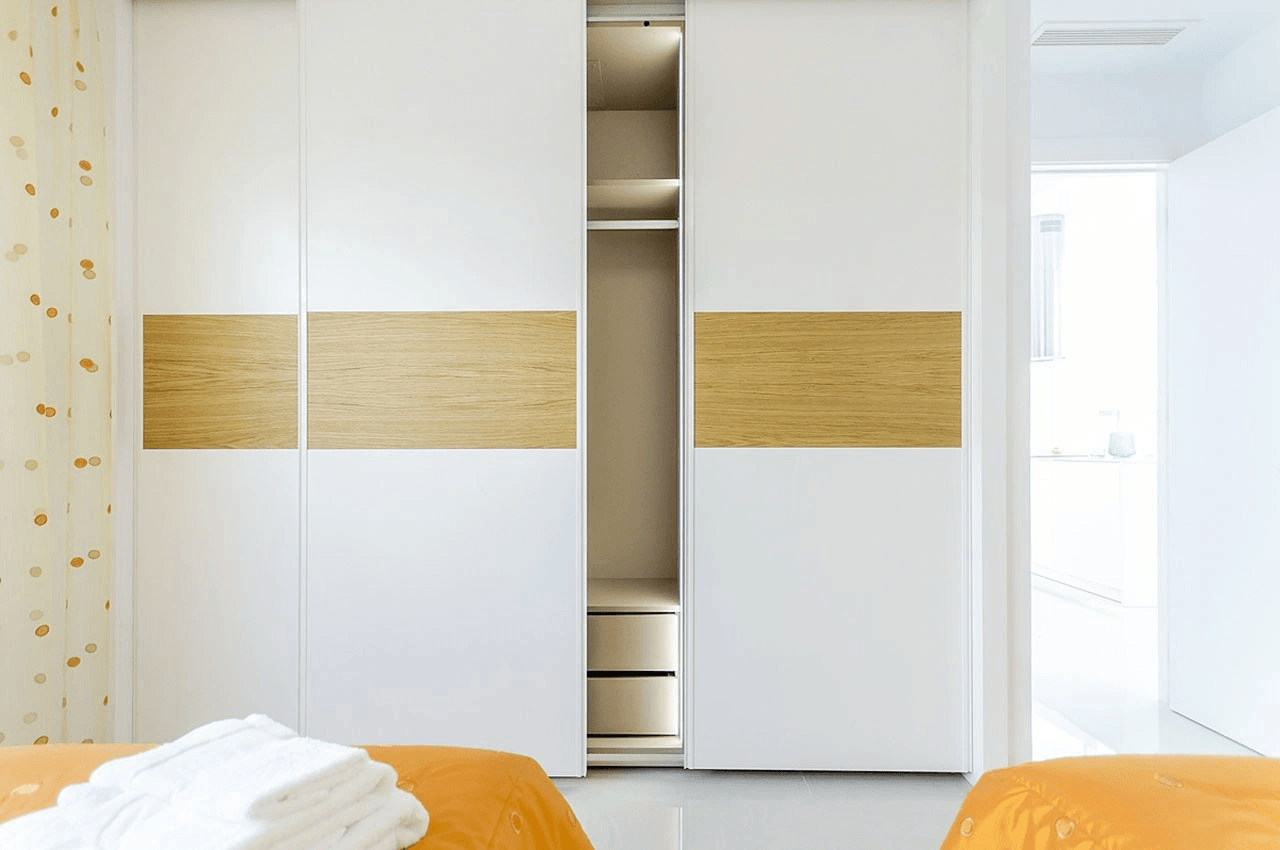 Villas modernas de 3 dormitorios y 3 baños con solario, piscina privada, parking privado y sótano opcional