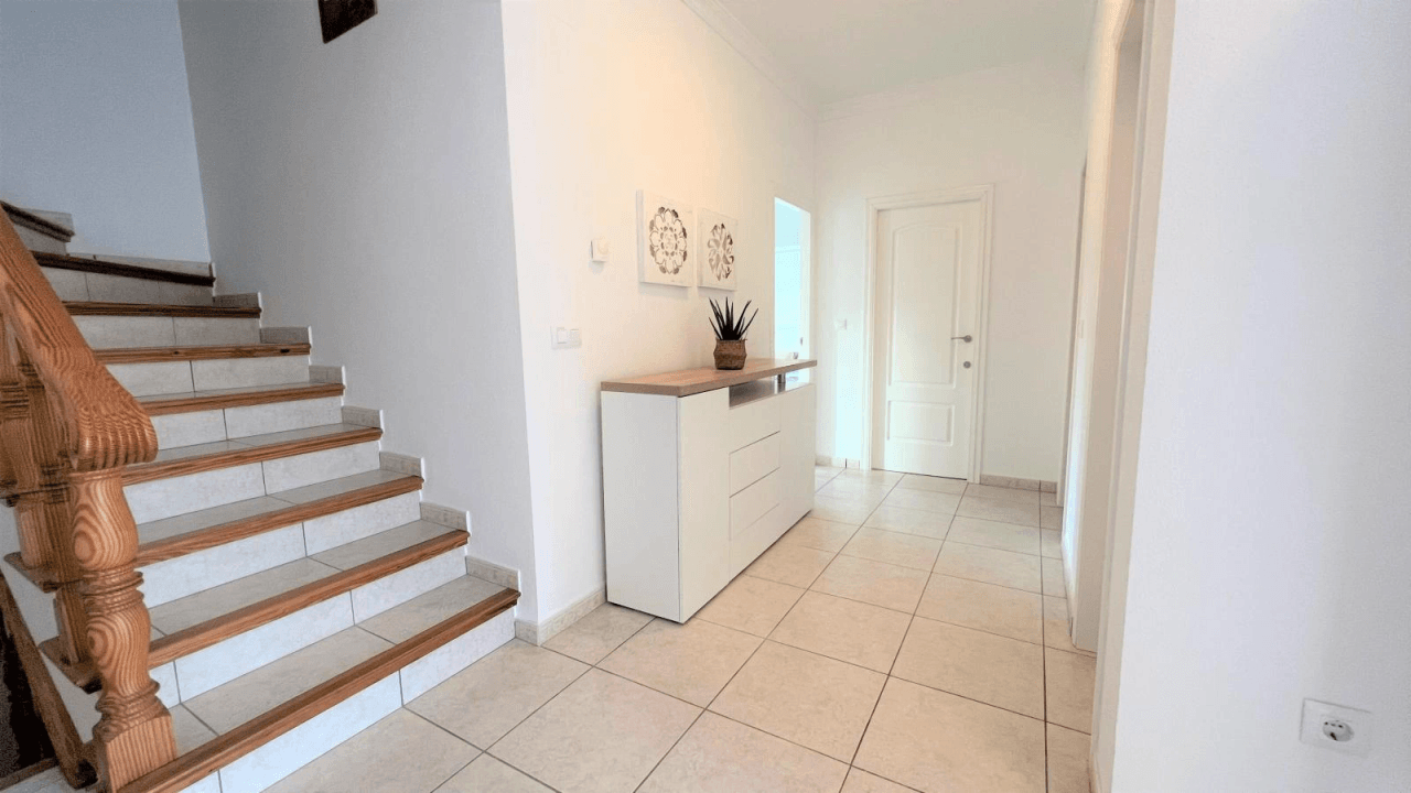 Alquiler. Chalet/Villa à Denia