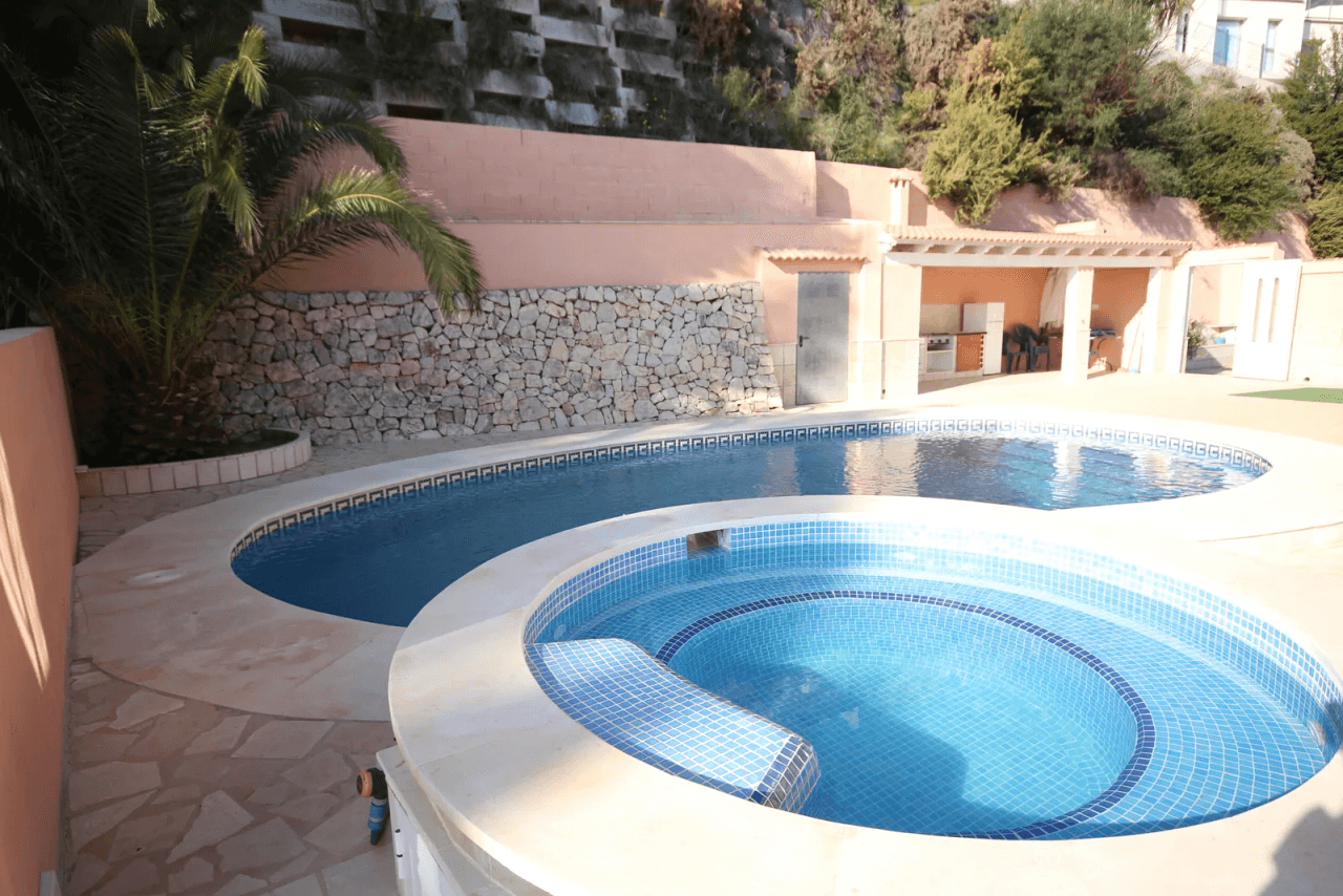 Belle et très spacieuse villa, avec des vues étendues sur Calpe et le célèbre rocher d'Ifach !