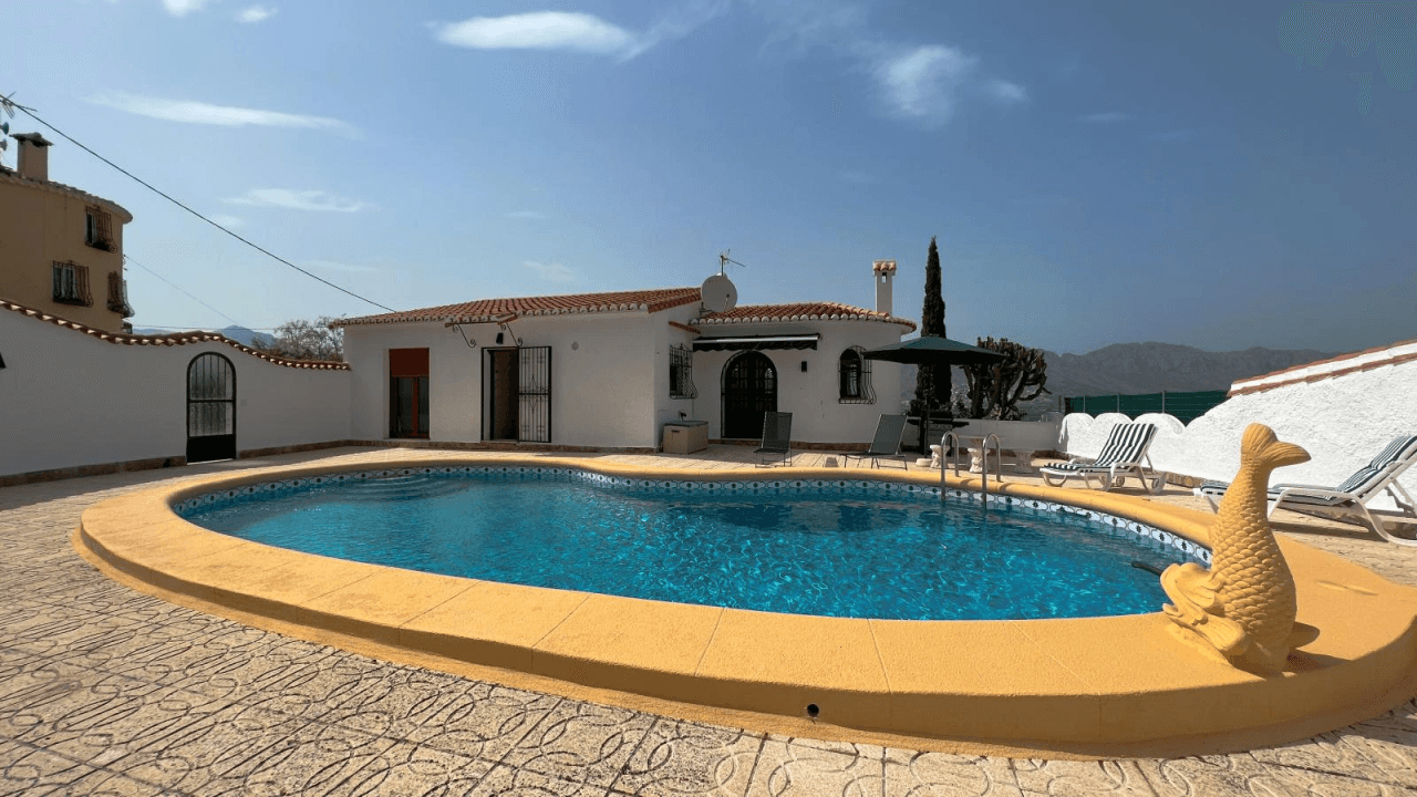 Belle villa privée à Benidoleig avec piscine privée.