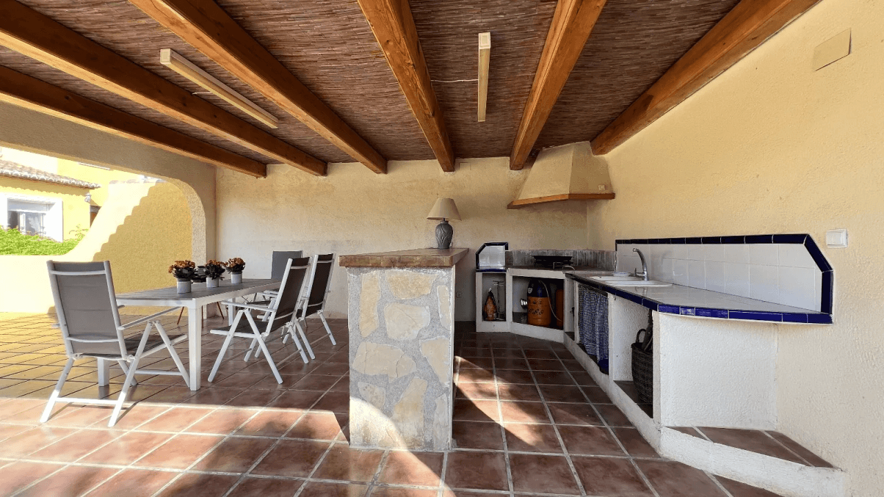 Spacieuse et charmante villa "Calvari" à Beniarbeig