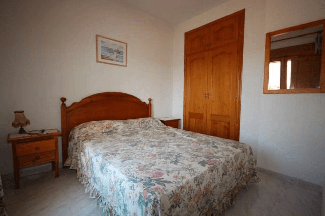 Villa mit garage und pool in Els Poblets