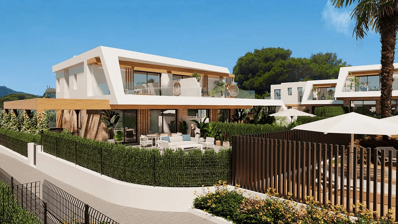 Villas jumelées avec 3 chambres à coucher, 3 salles de bain, chauffage par le sol, climatisation et piscine commune à seulement 500 m de la plage