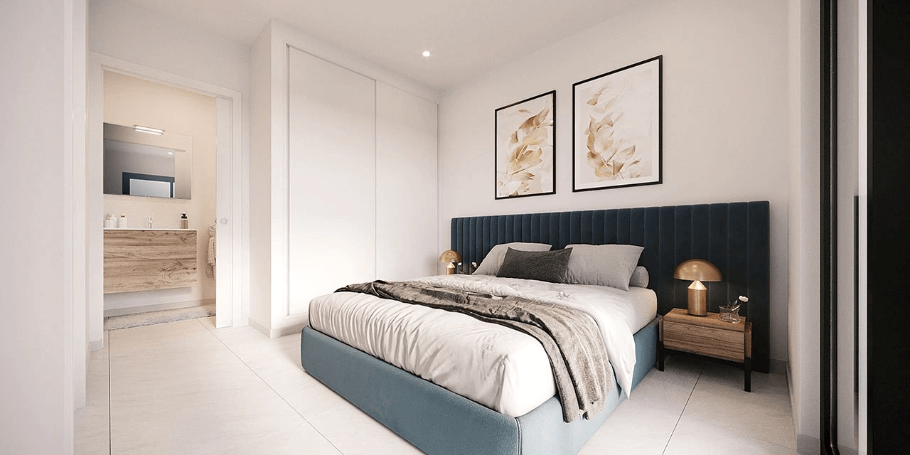 Penthouses avec 3 chambres, terrasse sur le toit, climatisation pré-installation, parking privé et piscine communautaire à seulement 700 m de la plage