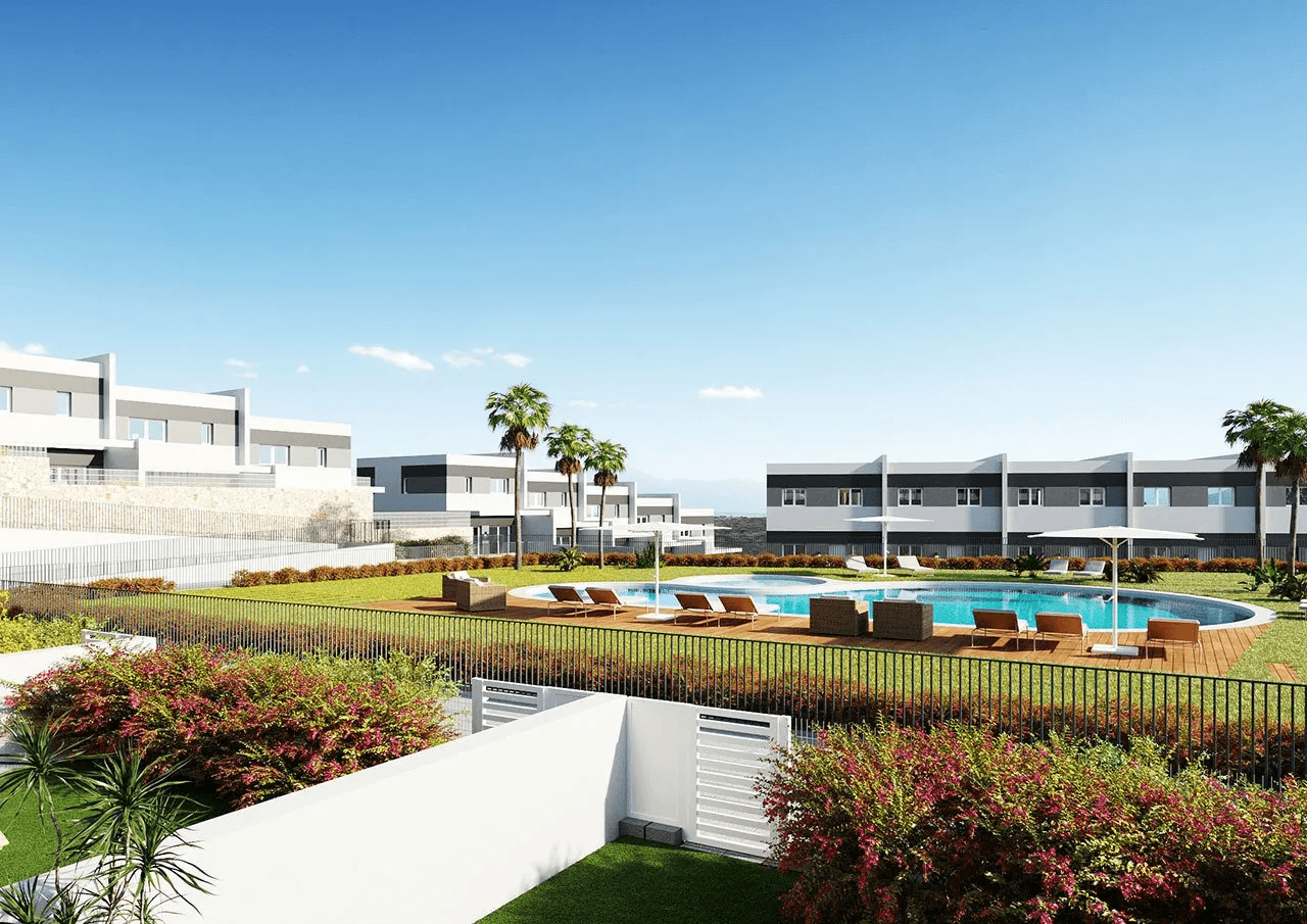 Maisons mitoyennes de 3 chambres à coucher et 2 salles de bain avec W.C. et cave dans un merveilleux complexe à seulement 5 km de la plage