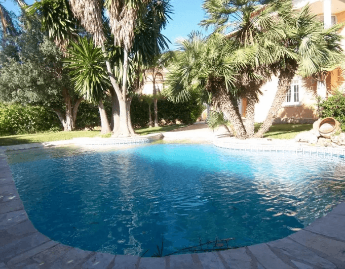 Neuere Villa mit 4 Schlafzimmer zu Verkaufen in Moraira