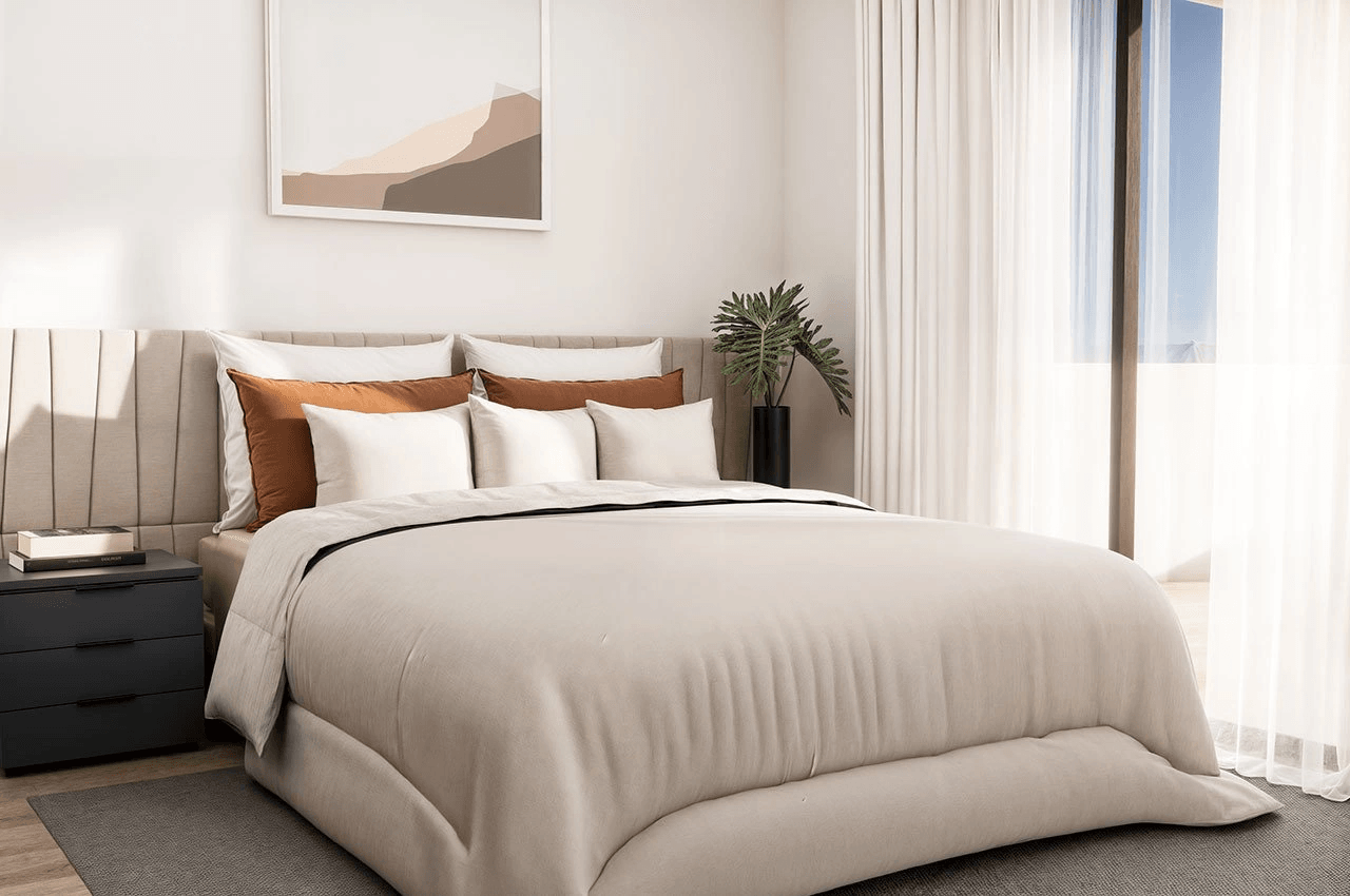 Penthouses de 2 chambres et 2 salles de bains avec terrasse sur le toit, piscines communautaires et vue sur la mer