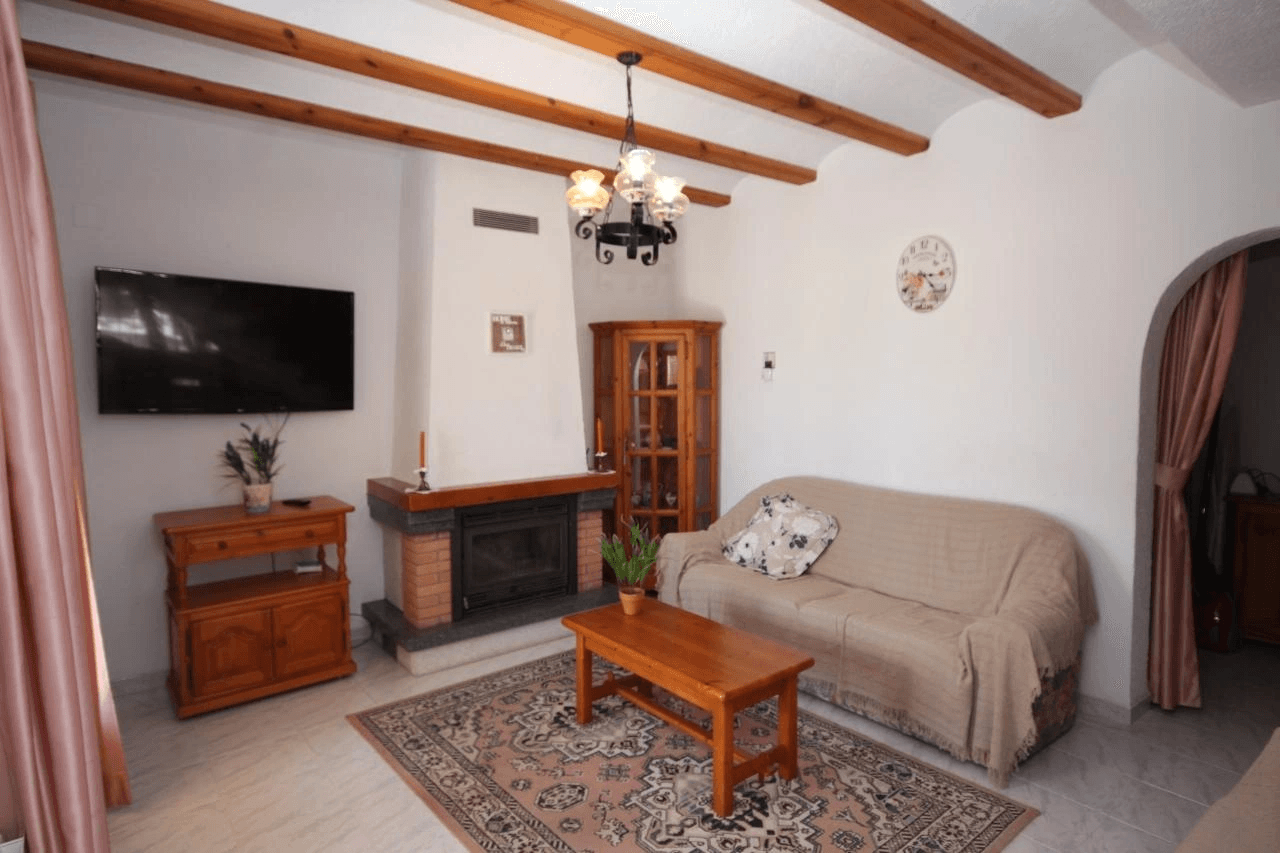 Villa mit garage und pool in Els Poblets