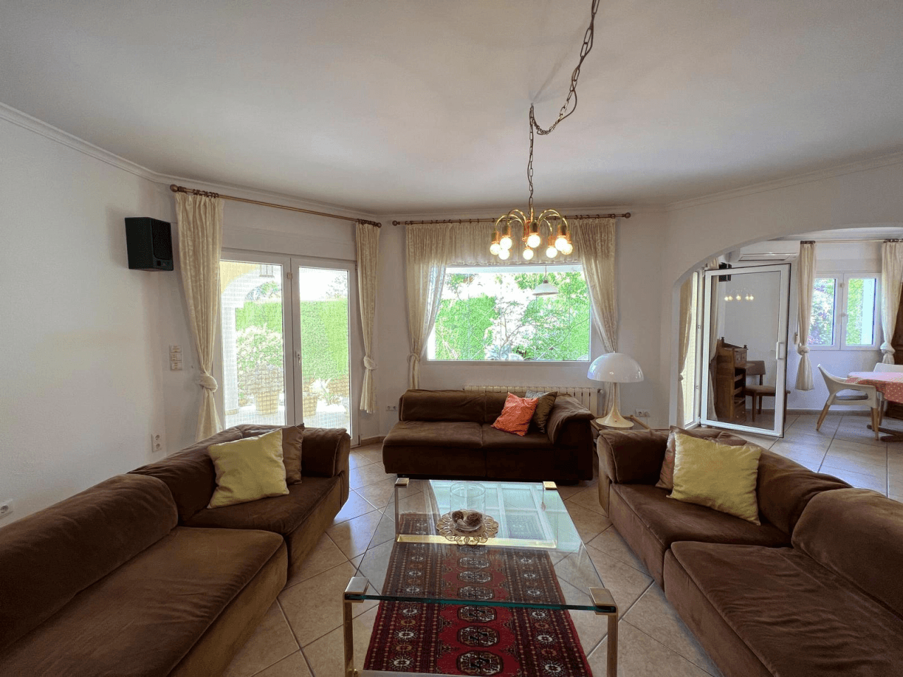 Villa ''Pauline'' mit pool und einen wunderschönen Garten in Beniarbeig