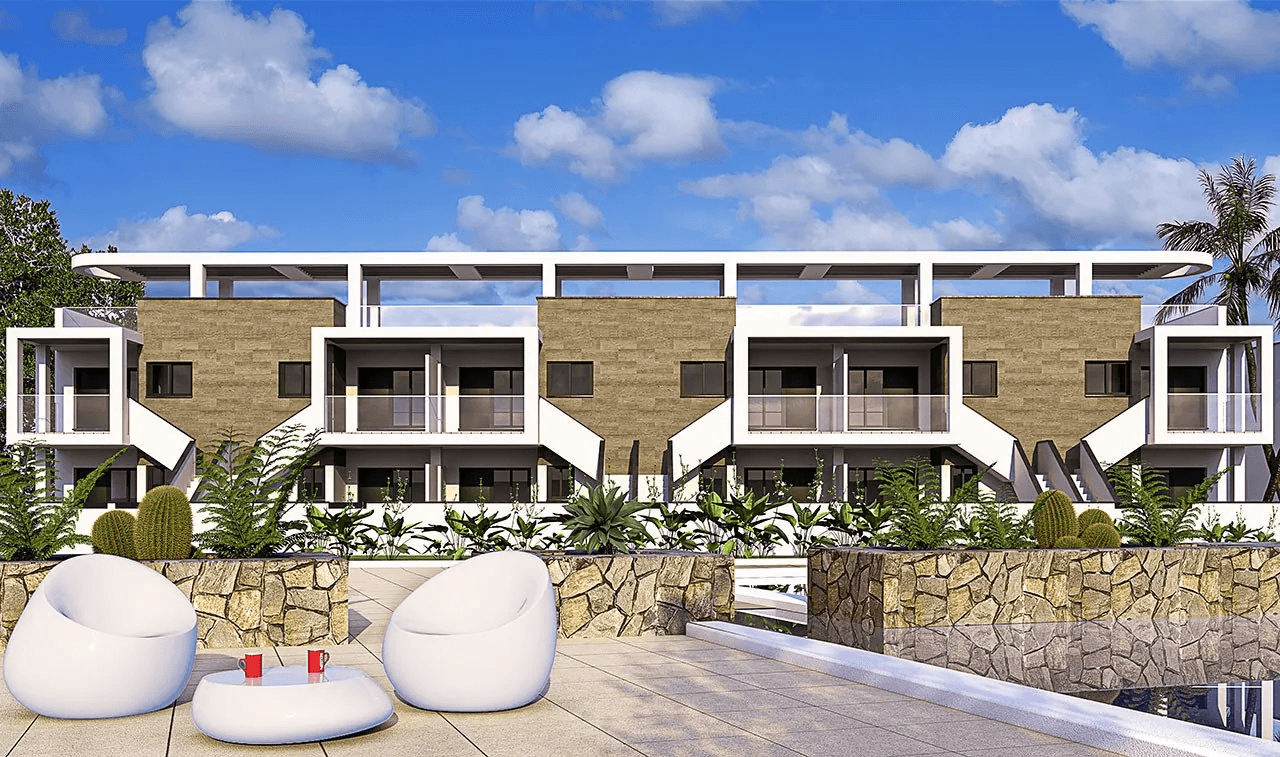 Apartamentos de 3 dormitorios y 2 baños en un complejo con piscinas comunitarias a tan solo 600 m de la playa