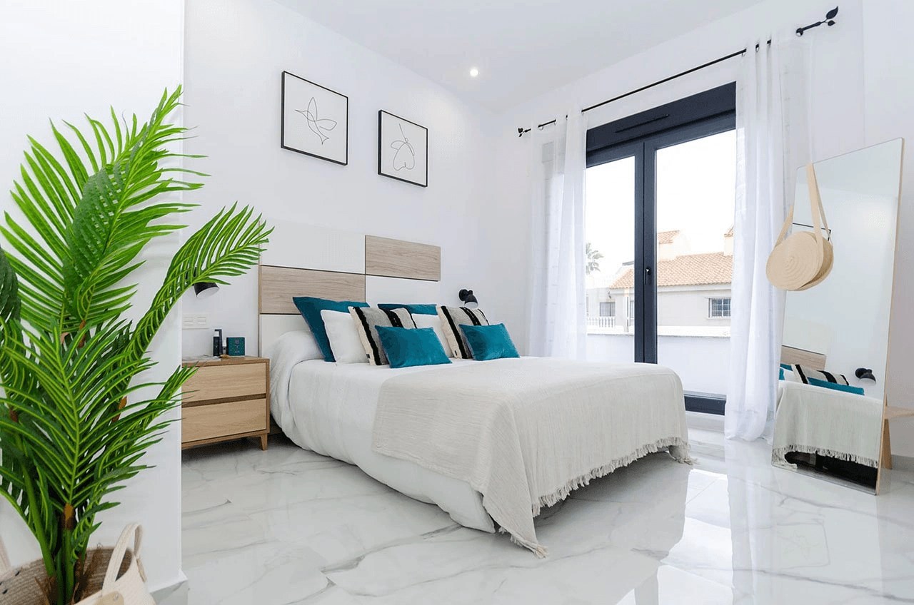 Villas avec 3 chambres, 3 salles de bains, climatisation pré-installée, piscine privée et parking privé