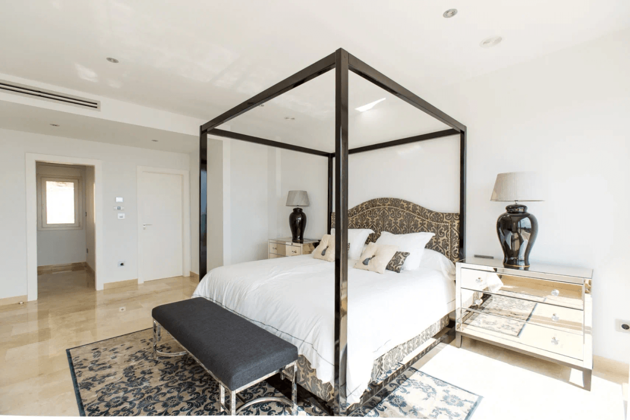 Luxueuse villa moderne avec vue sur la mer à vendre à Moraira