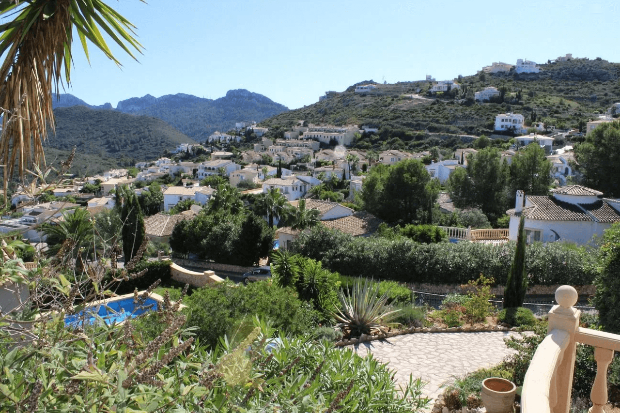 Villa chaleureuse avec piscine à Ráfol de Almunia