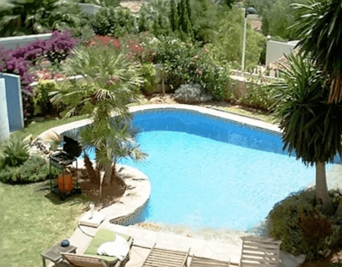 Neuere Villa mit 4 Schlafzimmer zu Verkaufen in Moraira