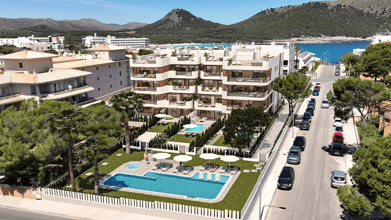Appartements avec 2 chambres à coucher, chauffage au sol dans les salles de bains, climatisation et piscine commune à seulement 250 m de la mer