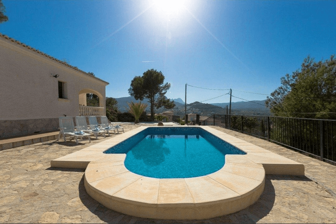 VILLA AVEC VUE DÉGAGÉE À CALPE.
