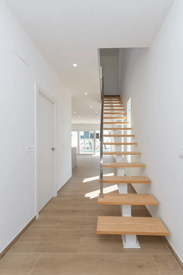 FREISTEHENDE VILLA ZU VERKAUFEN, NEUBAU, IN VERGEL