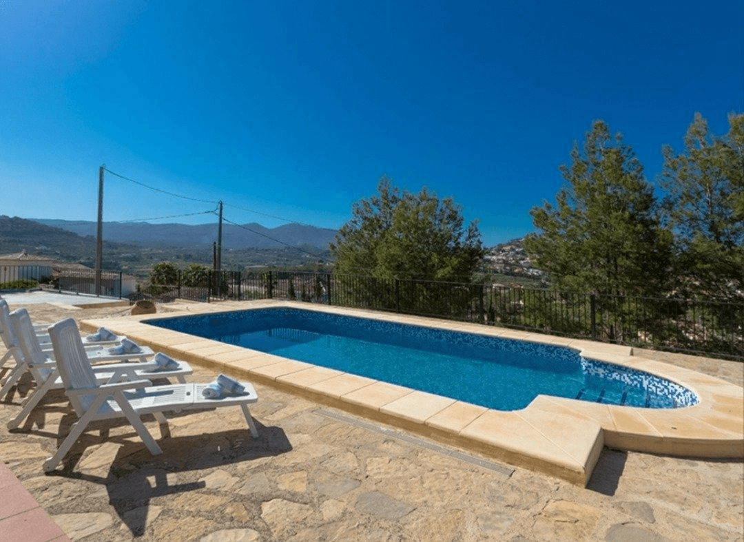 VILLA AVEC VUE DÉGAGÉE À CALPE.