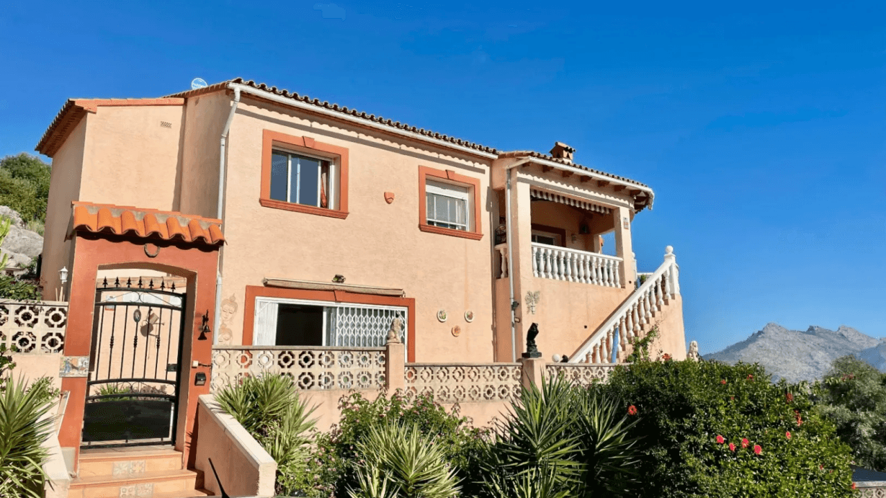 Villa à vendre à Tormos : exposition sud, vue panoramique