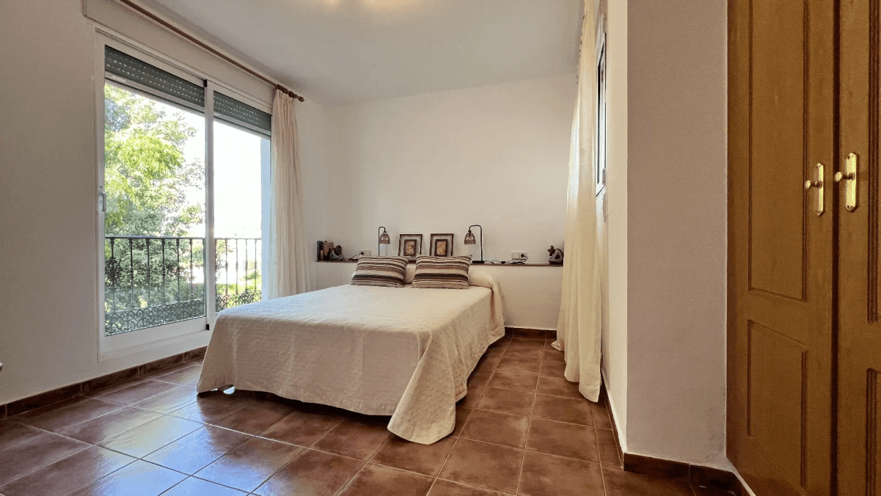 Spacieuse et charmante villa "Calvari" à Beniarbeig