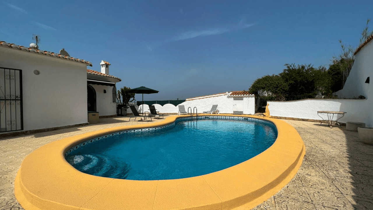 Belle villa privée à Benidoleig avec piscine privée.
