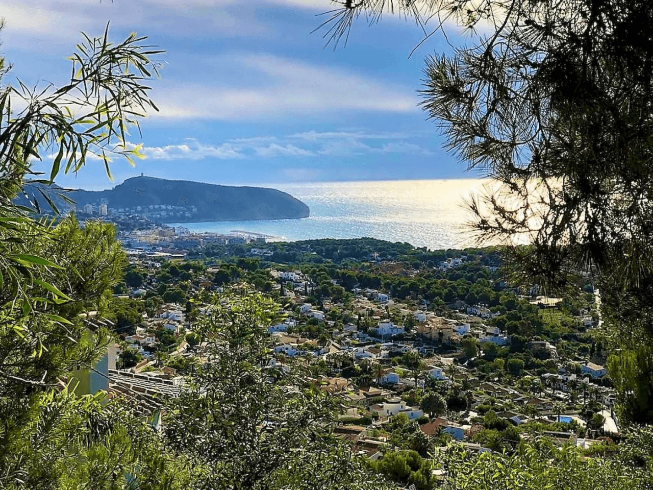 PROYECTO: NUEVO CHALET DE LUJO EN MORAIRA CON VISTAS PANORÁMICAS AL MAR