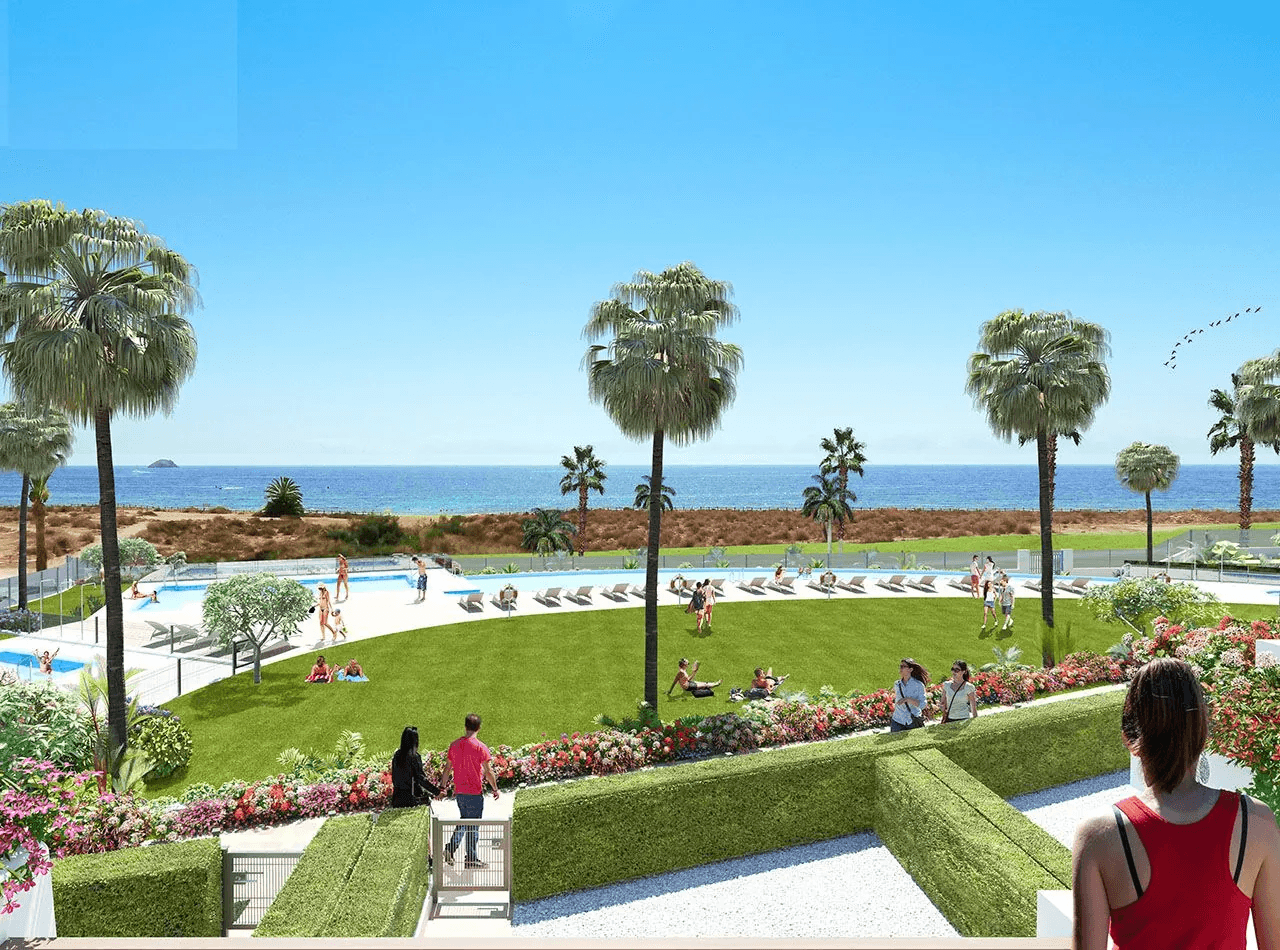 Atractivos bungalows bajos de 3 dormitorios a escasos cientos metros de la playa