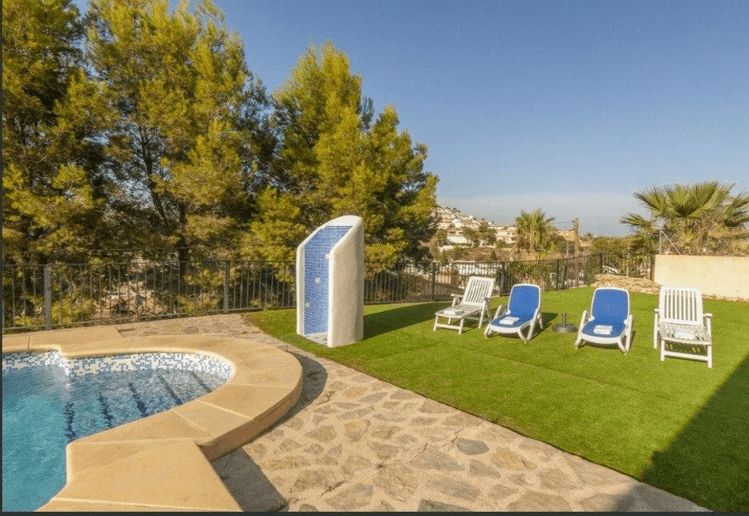VILLA AVEC VUE DÉGAGÉE À CALPE.