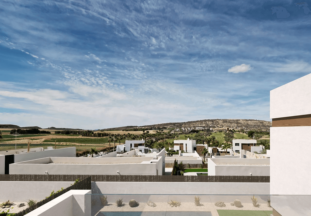 Magnifiques villas de 3 chambres à coucher, 2 salles de bains, toit-terrasse et piscine privée à La Finca Golf Resort