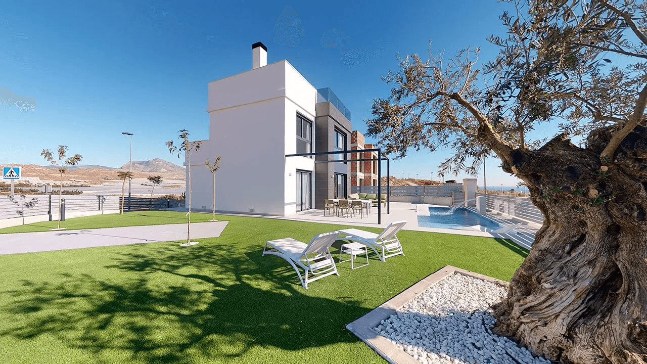 Merveilleuses villas avec 3 chambres, 3 salles de bain, toit-terrasse, vue sur la mer et piscine privée