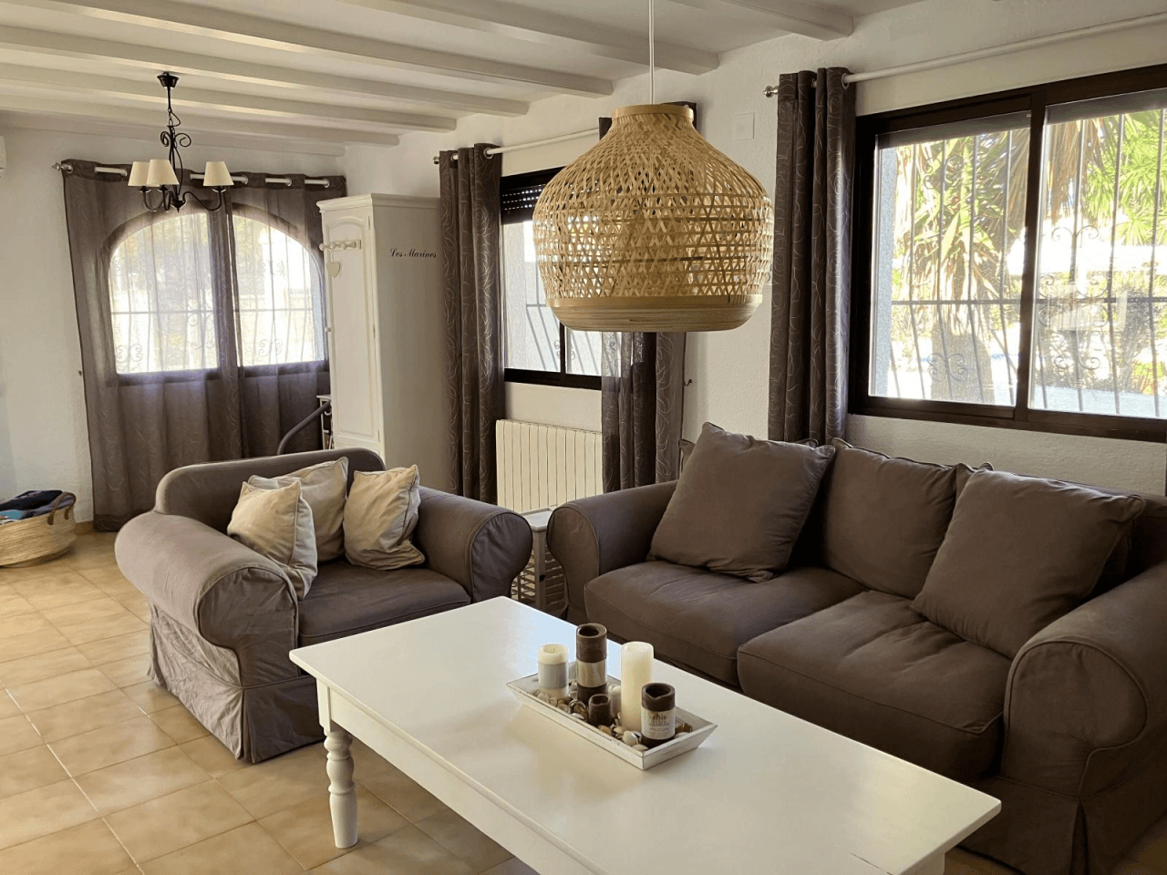 Belle et bien entretenue Villa ''Jennissen'' avec piscine à Els Poblets