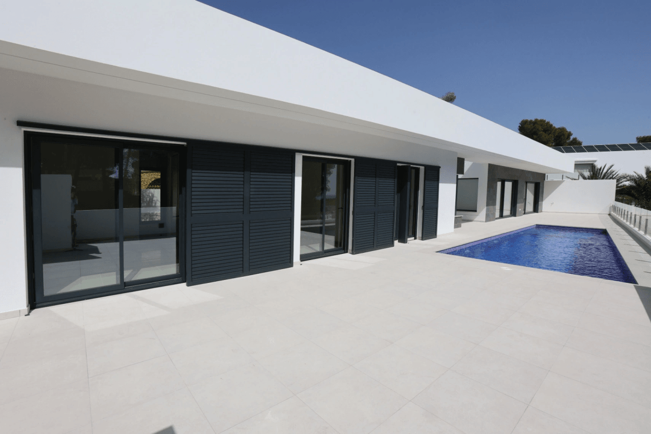 Villa moderne clé en main à vendre avec vue sur la mer à Benissa