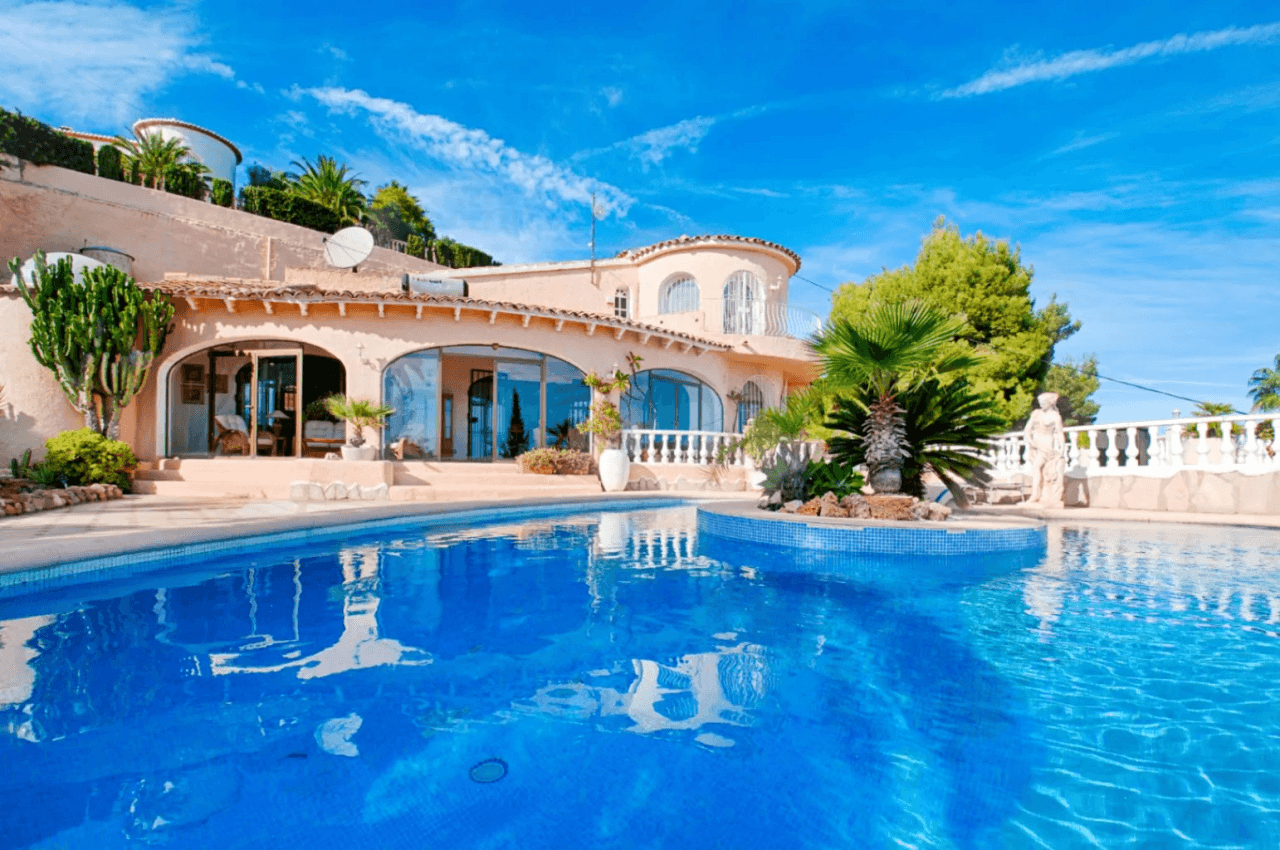C’est probablement l’une des plus belles vues sur la mer de Moraira.