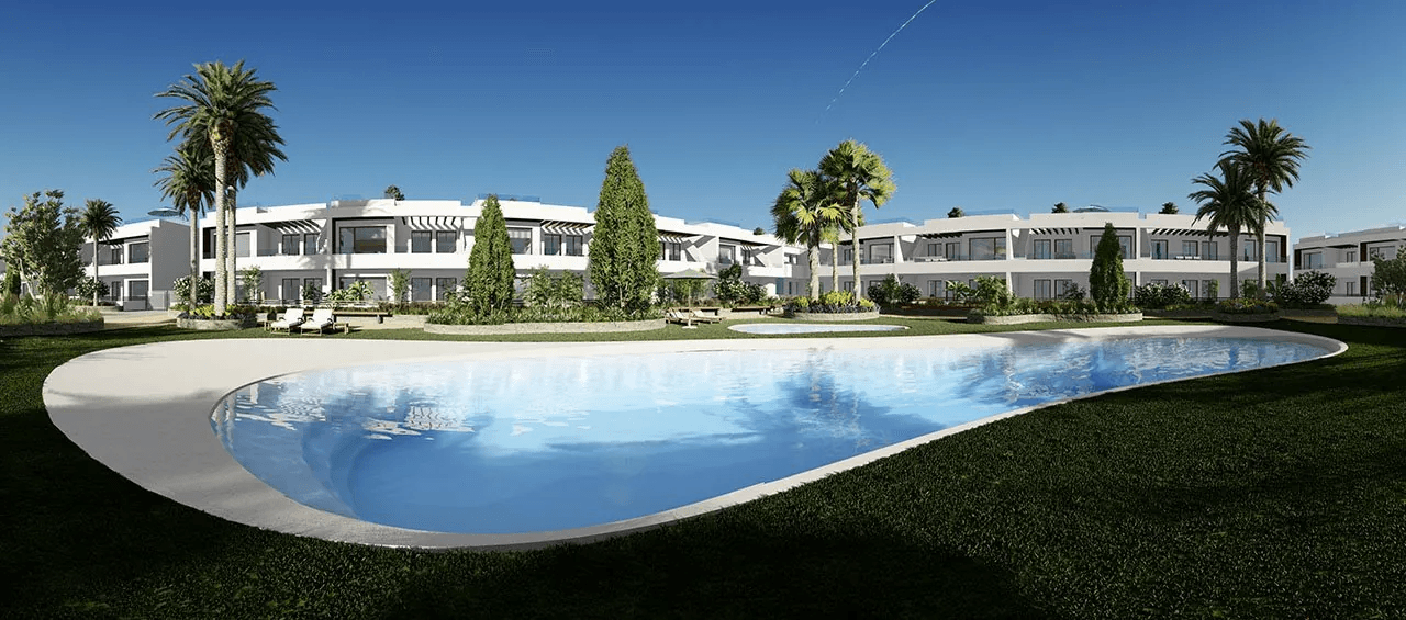 Appartements modernes de 2 chambres au rez-de-chaussée avec piscine communautaire à seulement 300 m de la mer