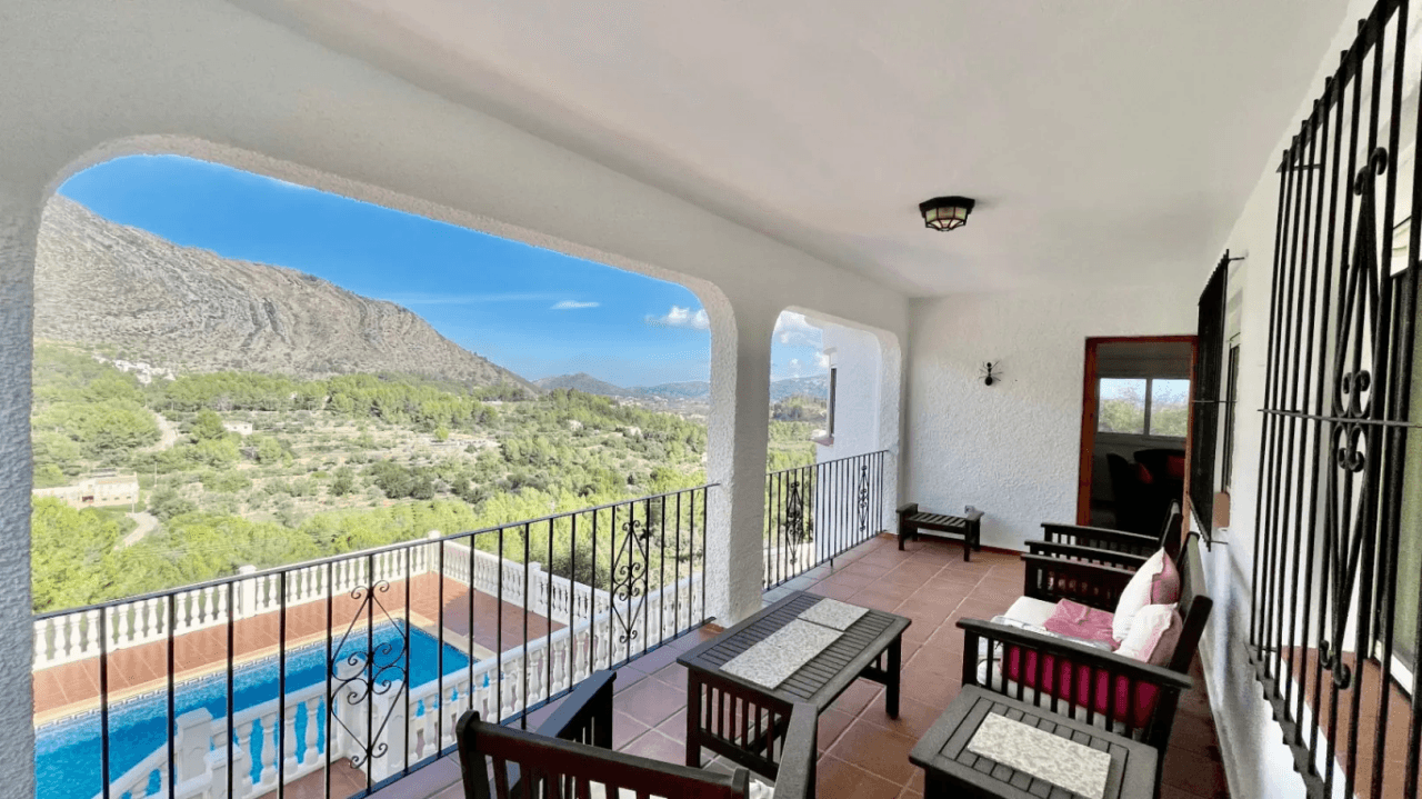 Villa à vendre à Benigembla : Paisible, rurale, entièrement privée