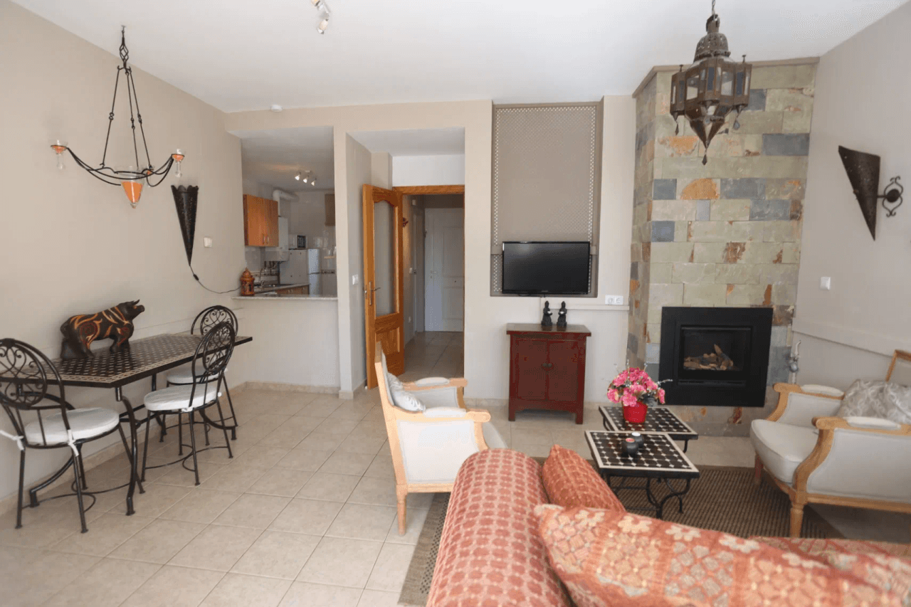 Maison de ville moderne à vendre à Jalon : exposée sud