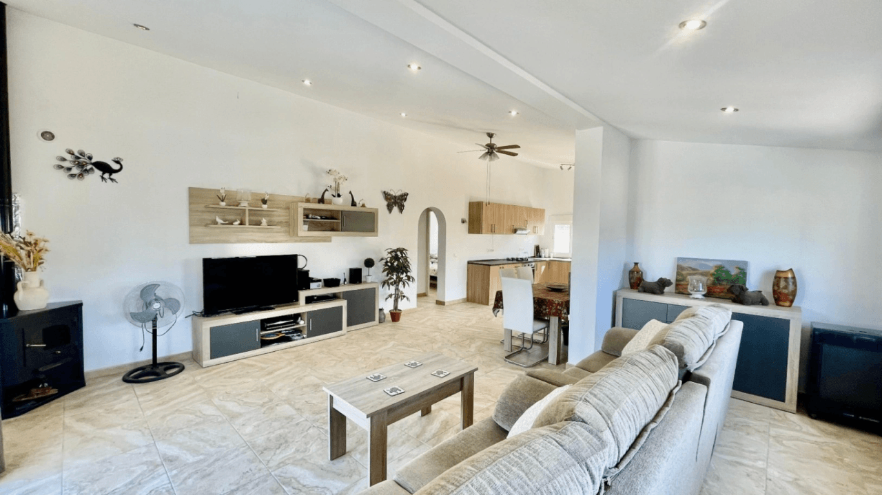 Villa zu verkaufen in Orba: Panoramablick, separates Gästeapartment