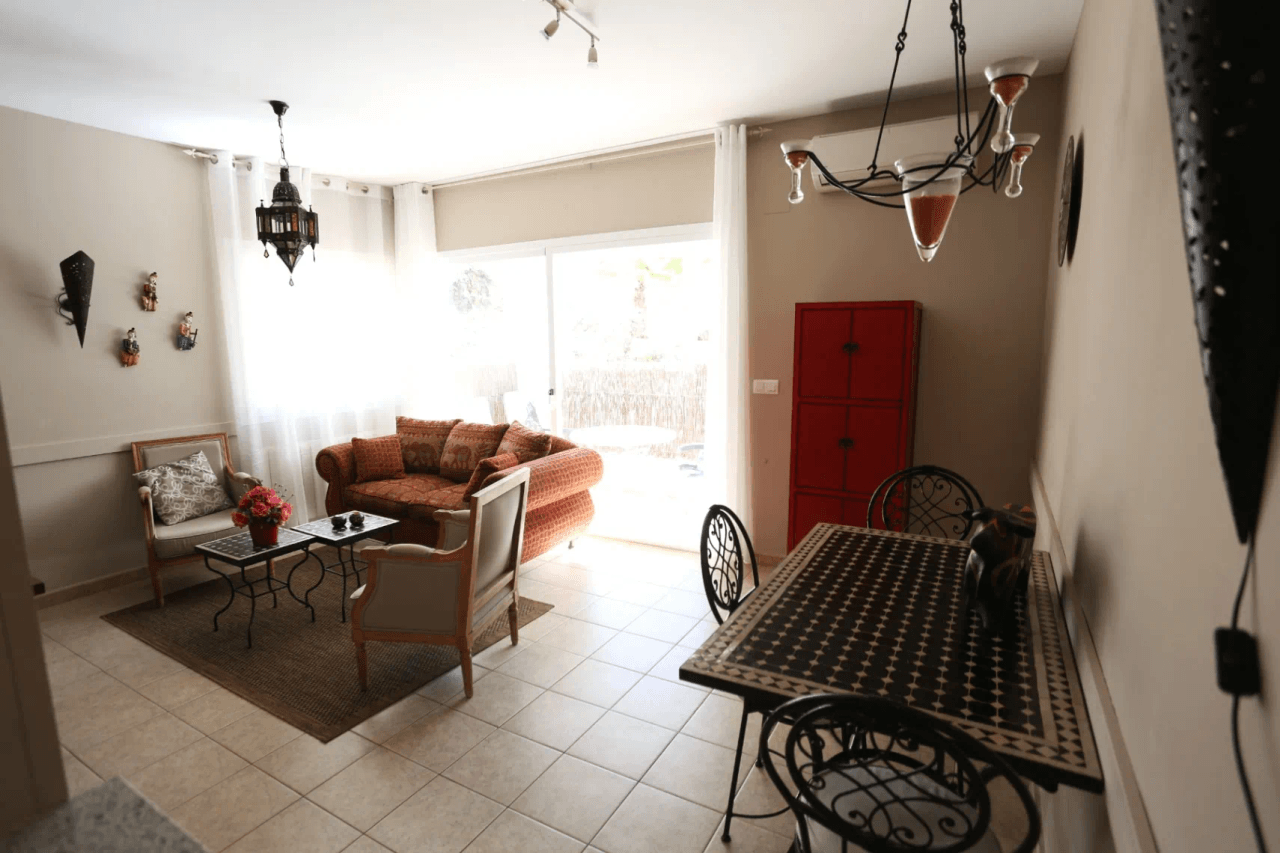 Maison de ville moderne à vendre à Jalon : exposée sud