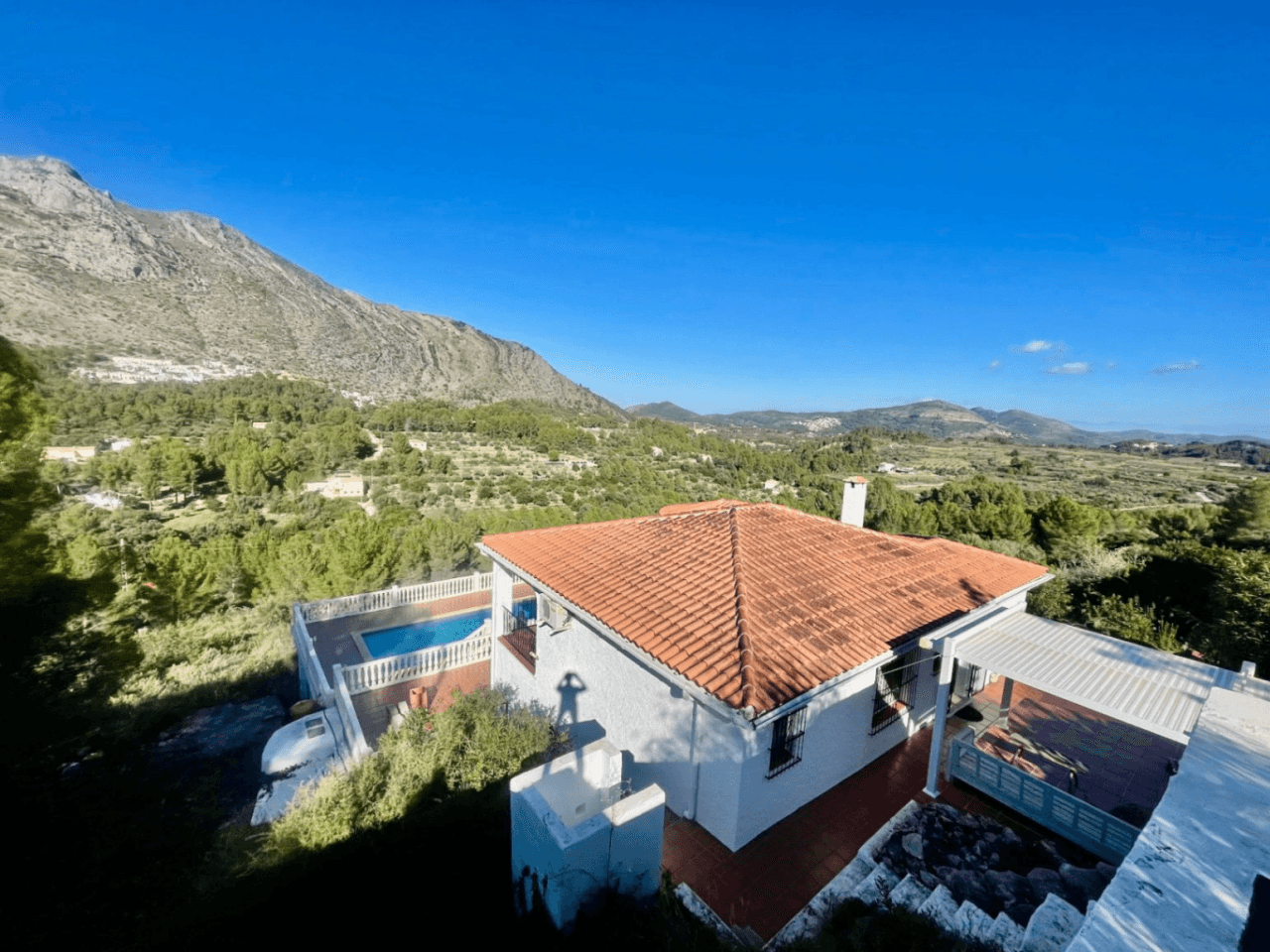 Villa à vendre à Benigembla : Paisible, rurale, entièrement privée