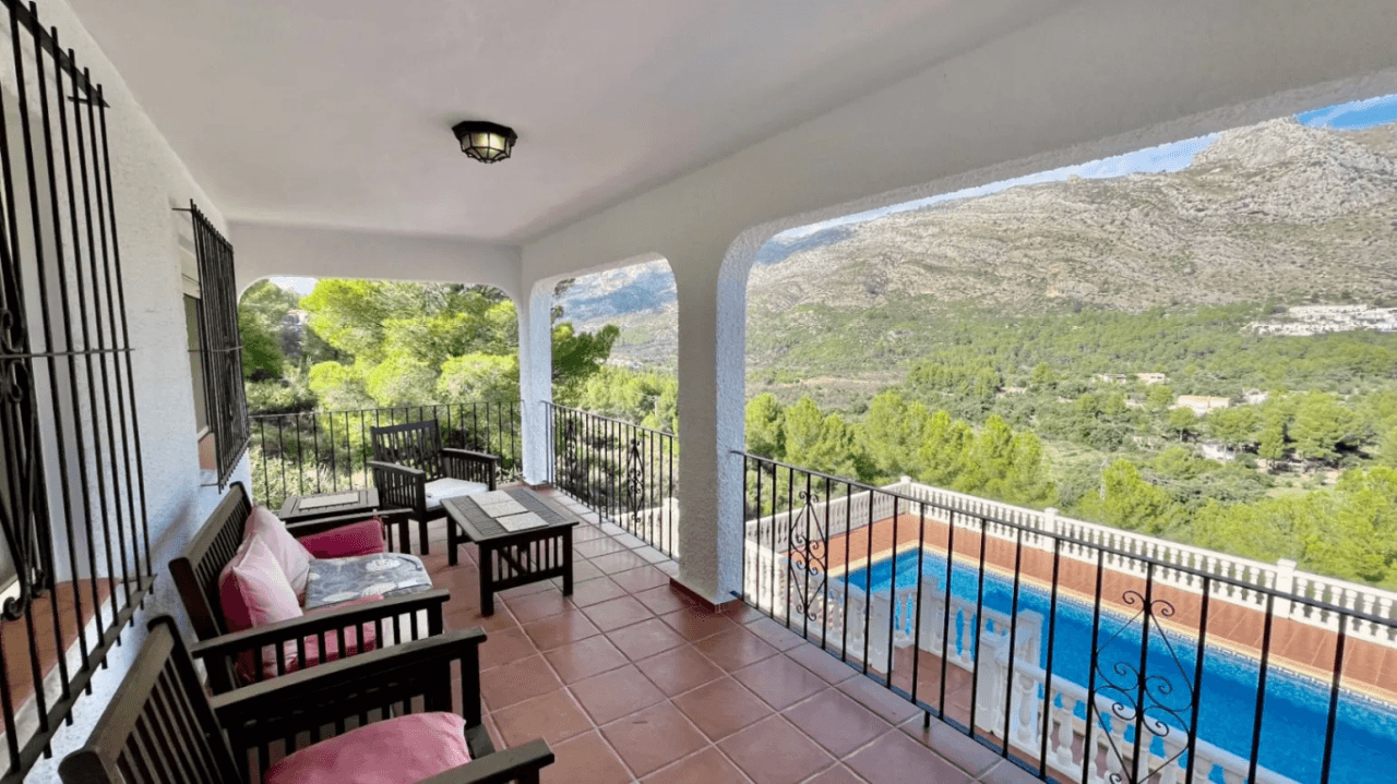 Villa à vendre à Benigembla : Paisible, rurale, entièrement privée