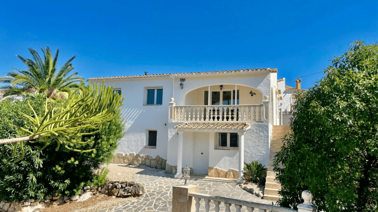 Villa zu verkaufen in Orba: Panoramablick, separates Gästeapartment
