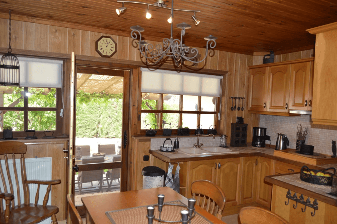 Villa à vendre à Alcalali : terrain privé et spacieux exposé sud, accessible à pied