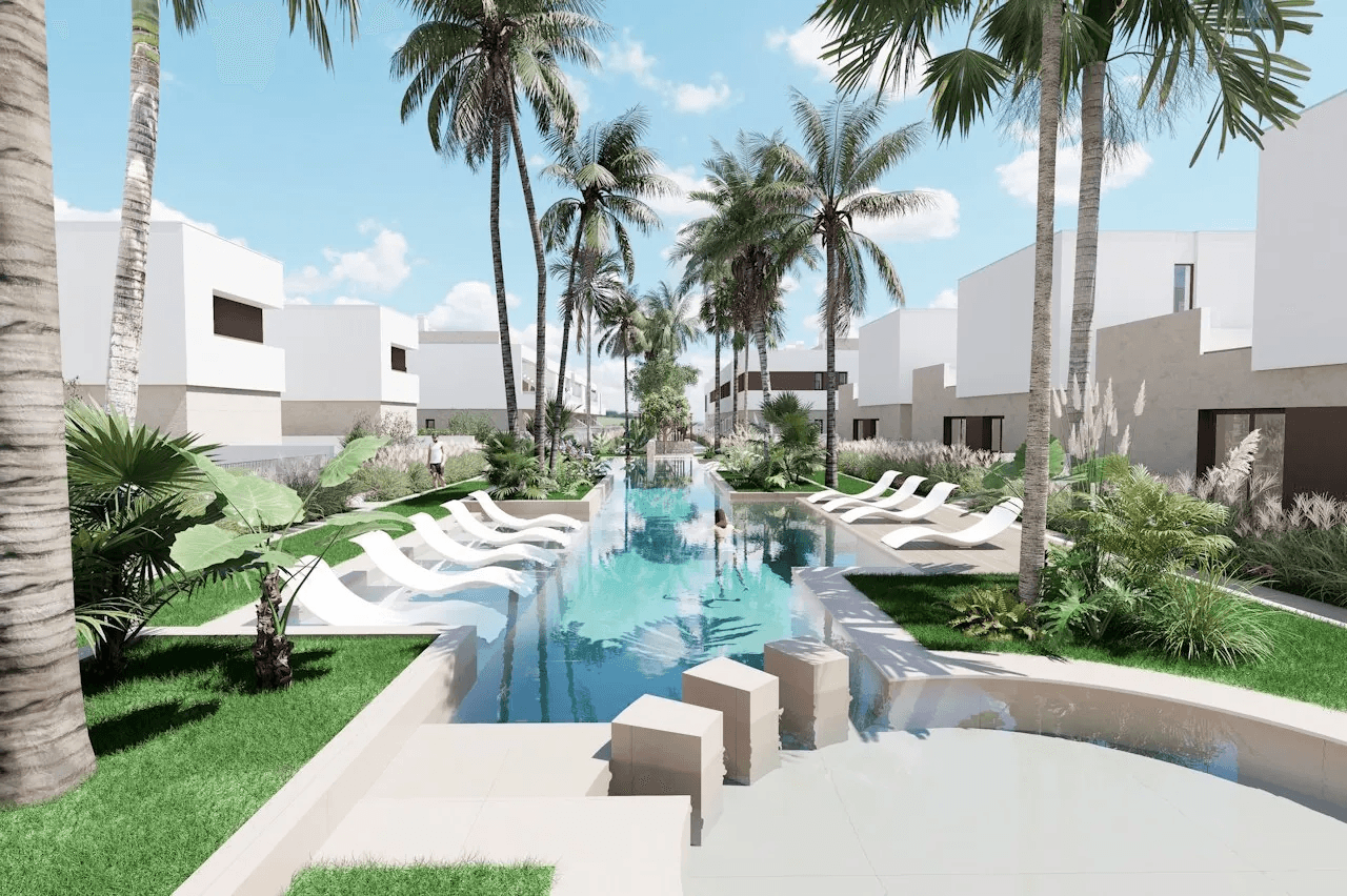 Villas de 3 dormitorios y 2 baños con solárium, parking privado subterráneo y piscina comunitaria junto a Serena Golf