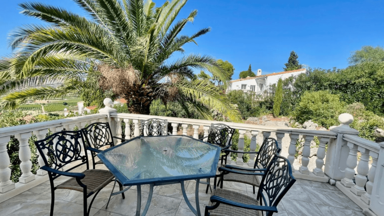 Villa zu verkaufen in Orba: Panoramablick, separates Gästeapartment