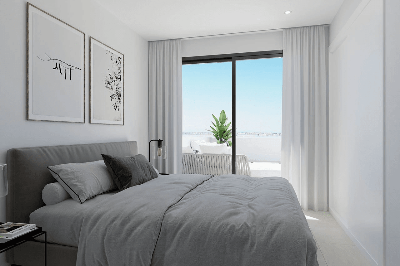 Appartements modernes de 2 chambres au rez-de-chaussée dans un complexe privé avec cave et piscine communautaire