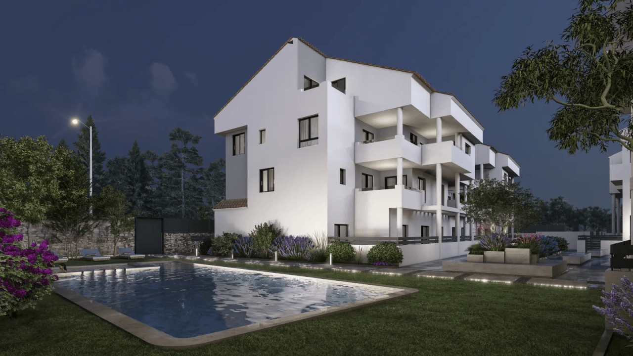 Superbe appartement de 2 chambres avec garage, débarras, piscine commune et bien plus encore.